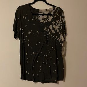 Brand new torrid splatter t shirt